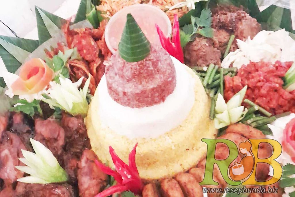 Tumpeng Tampah Paket Dieng